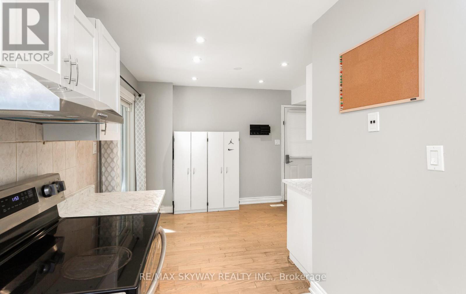 57 Jefferson Road, Brampton, Ontario  L6S 1W7 - Photo 18 - W12669102