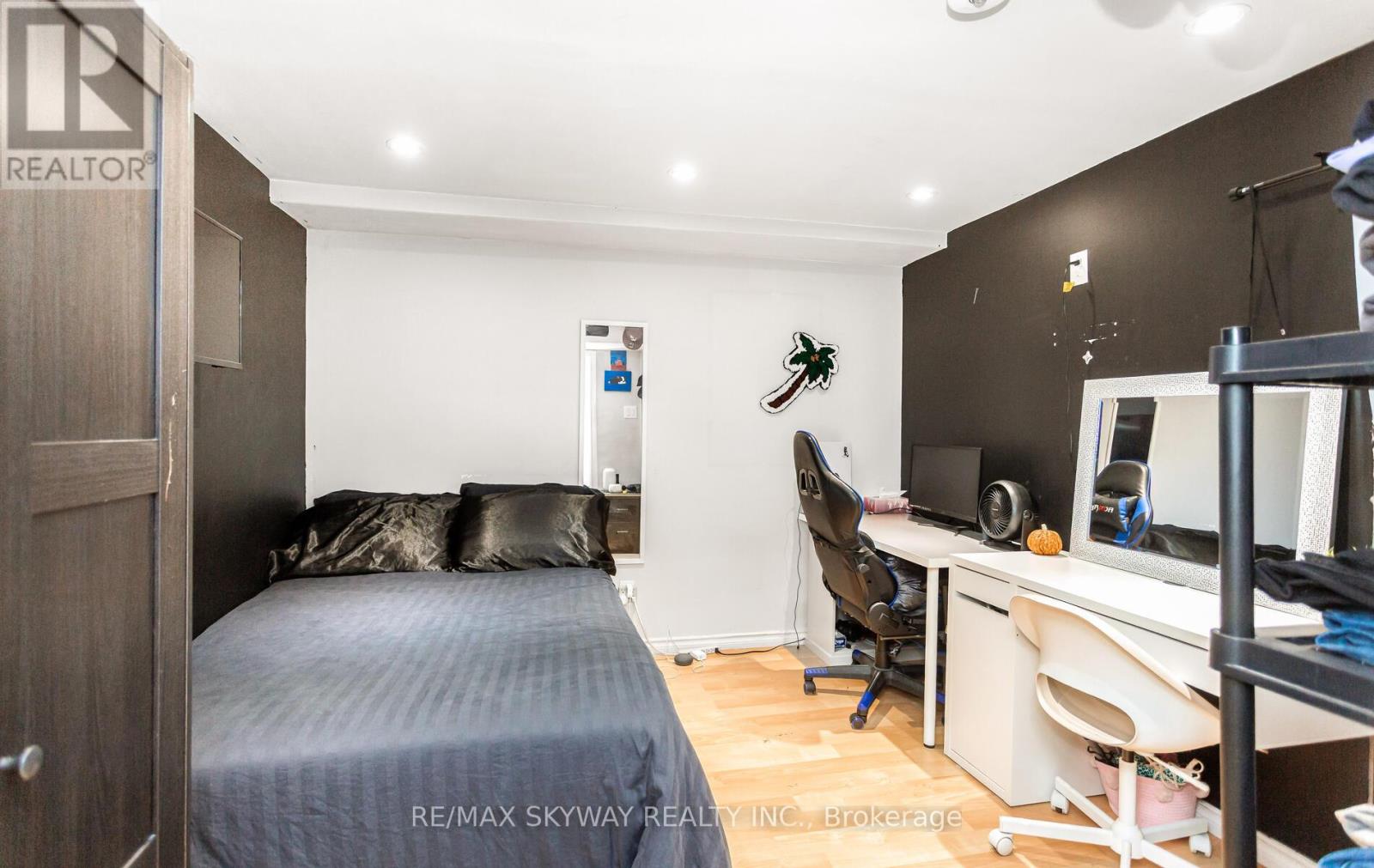 57 Jefferson Road, Brampton, Ontario  L6S 1W7 - Photo 37 - W12669102