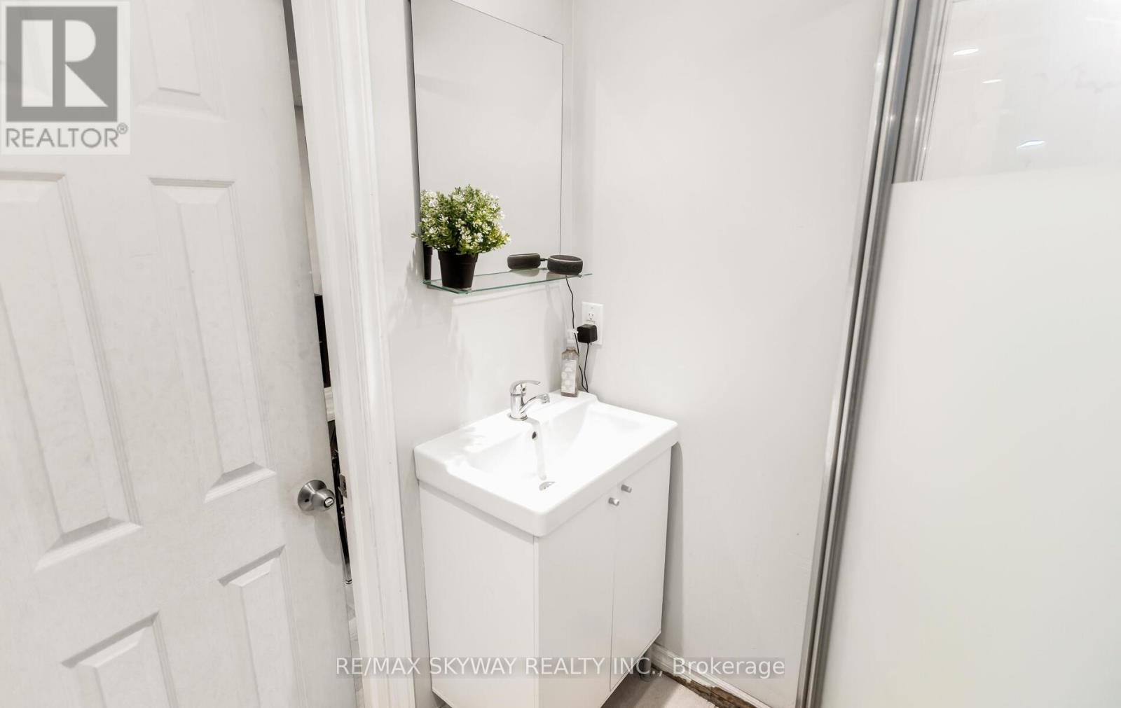 57 Jefferson Road, Brampton, Ontario  L6S 1W7 - Photo 40 - W12669102