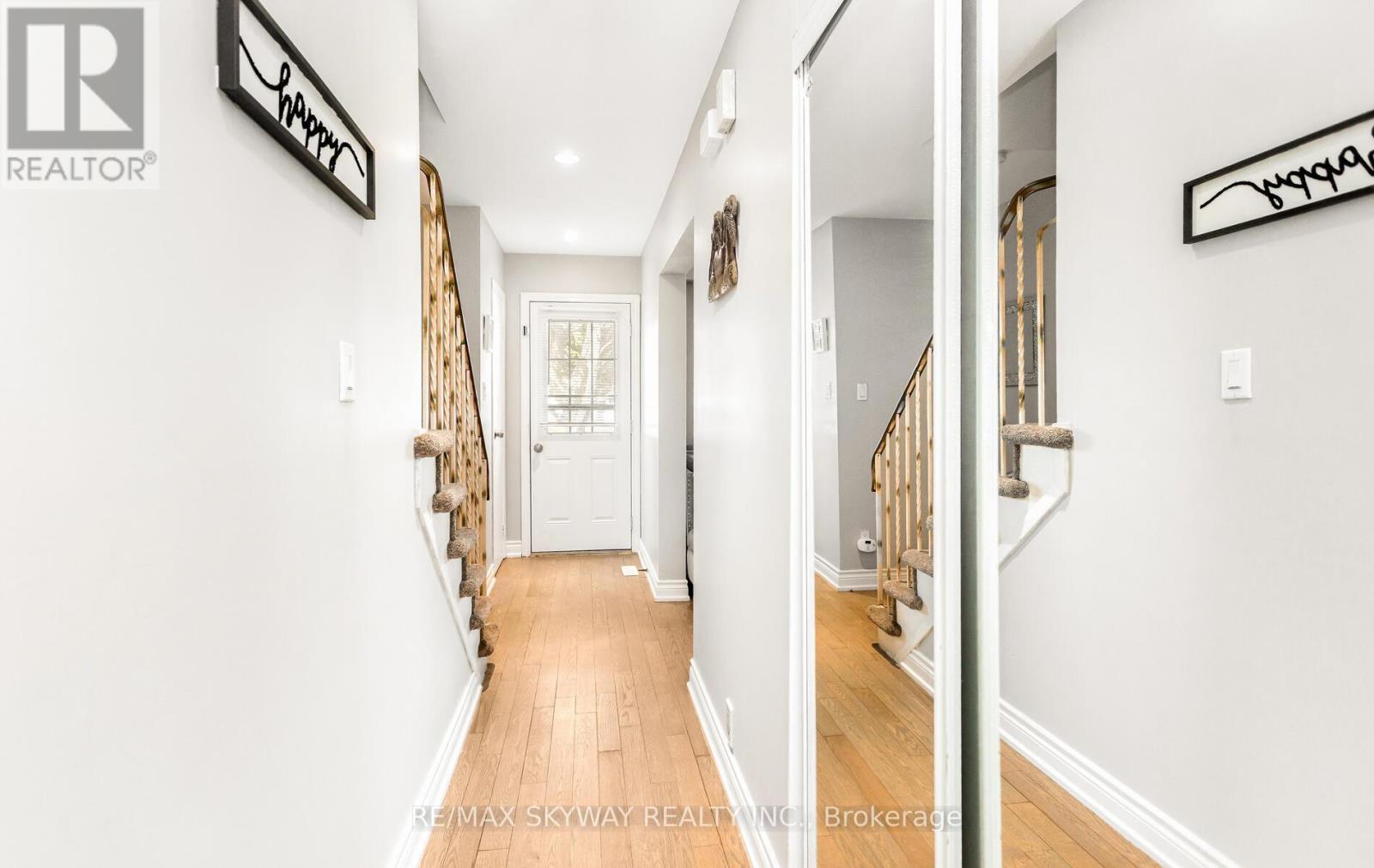 57 Jefferson Road, Brampton, Ontario  L6S 1W7 - Photo 5 - W12669102