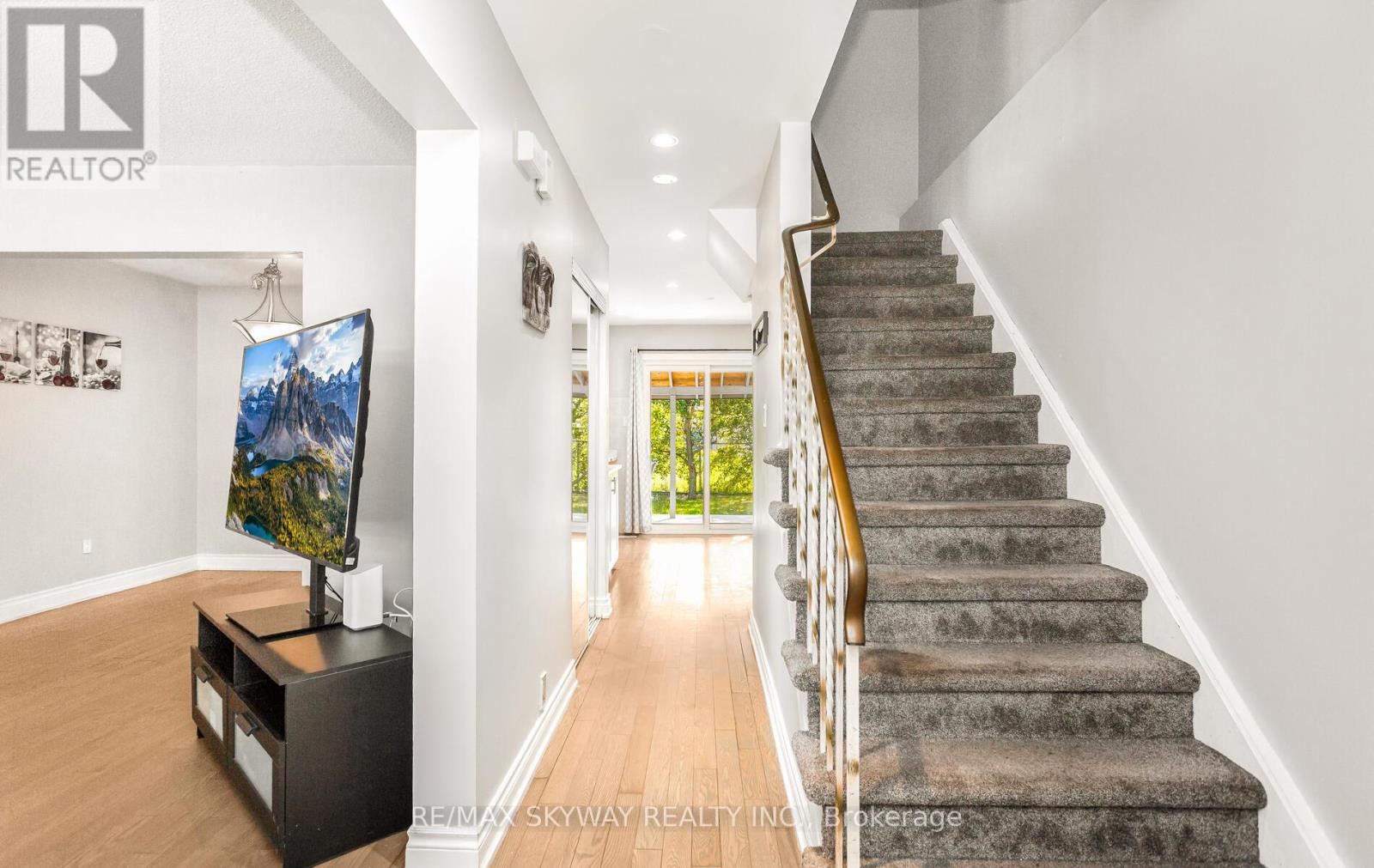 57 Jefferson Road, Brampton, Ontario  L6S 1W7 - Photo 6 - W12669102