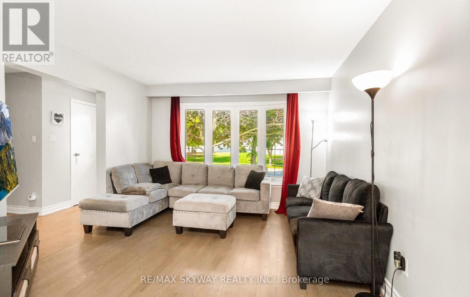 57 Jefferson Road, Brampton, Ontario  L6S 1W7 - Photo 7 - W12669102