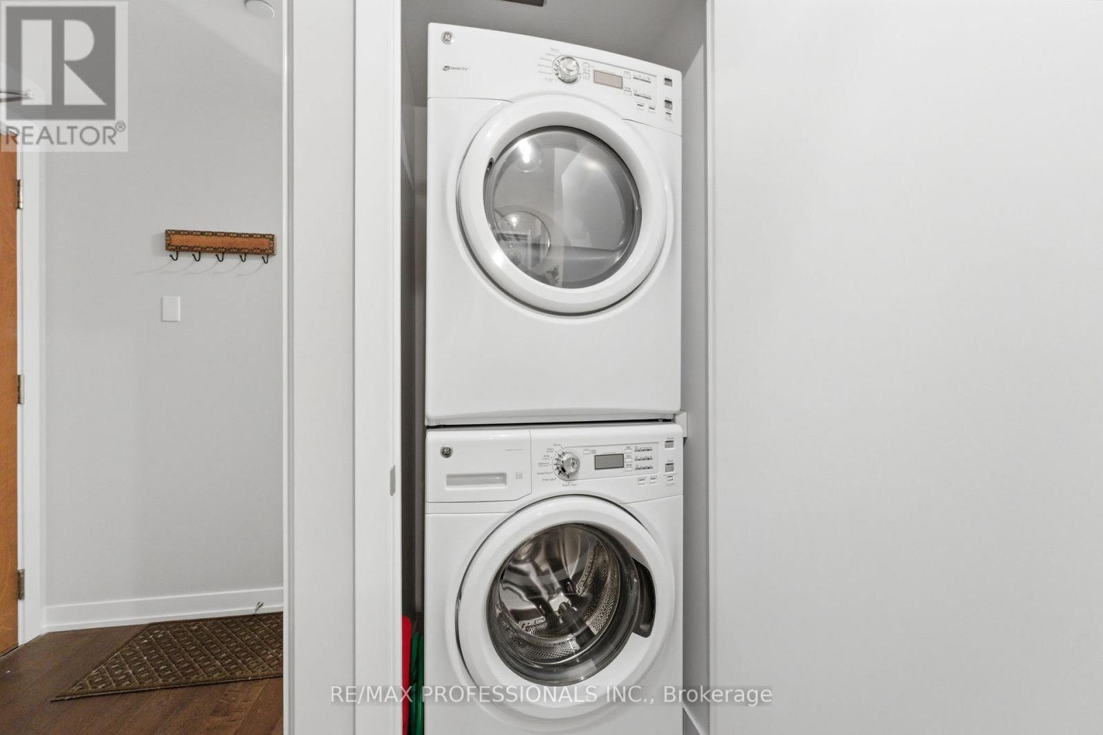 4003 - 2212 Lake Shore Boulevard W, Toronto, Ontario  M8V 0C2 - Photo 31 - W12669104