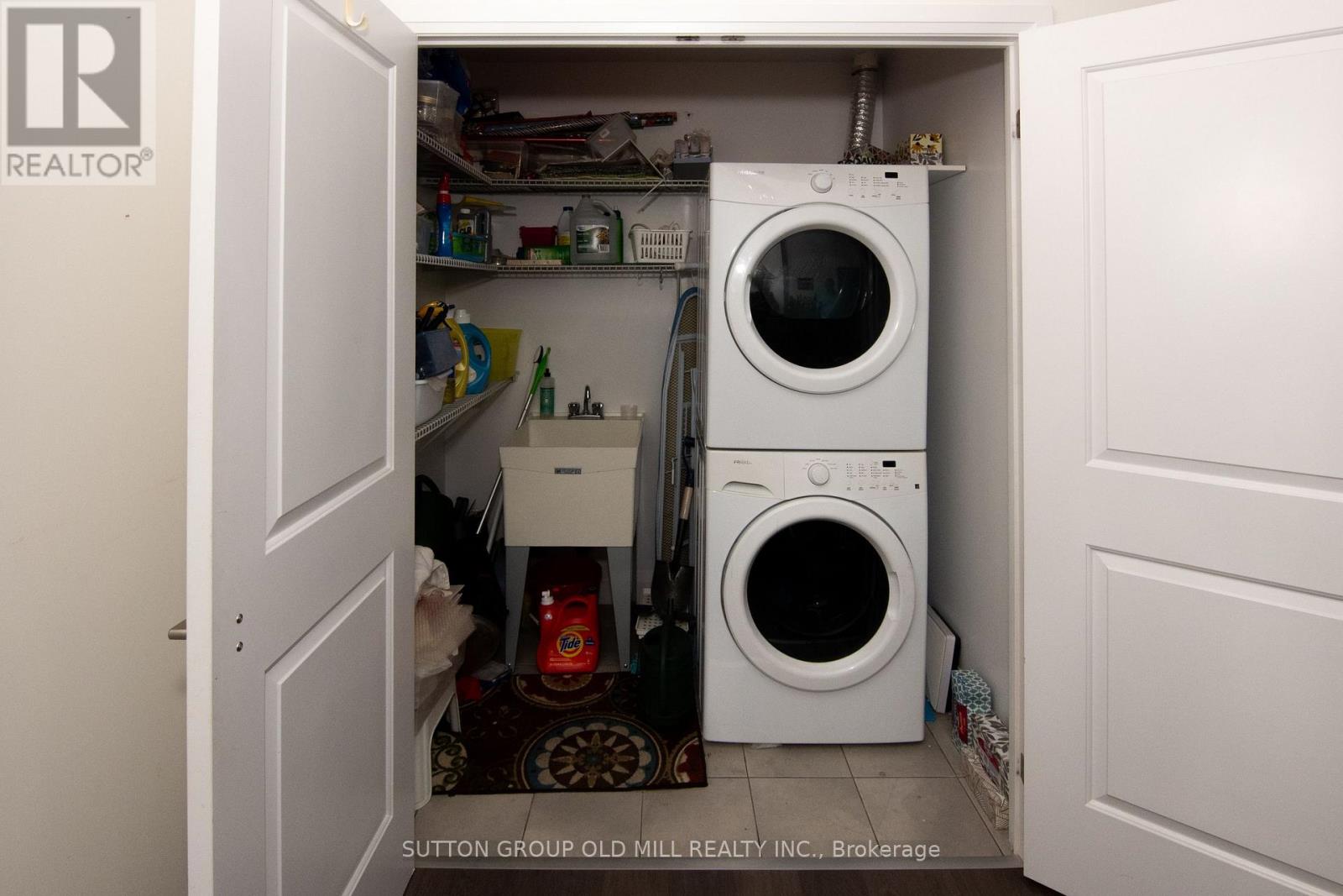 1207 - 35 Fontenay Court, Toronto, Ontario  M9A 0C4 - Photo 6 - W12669114