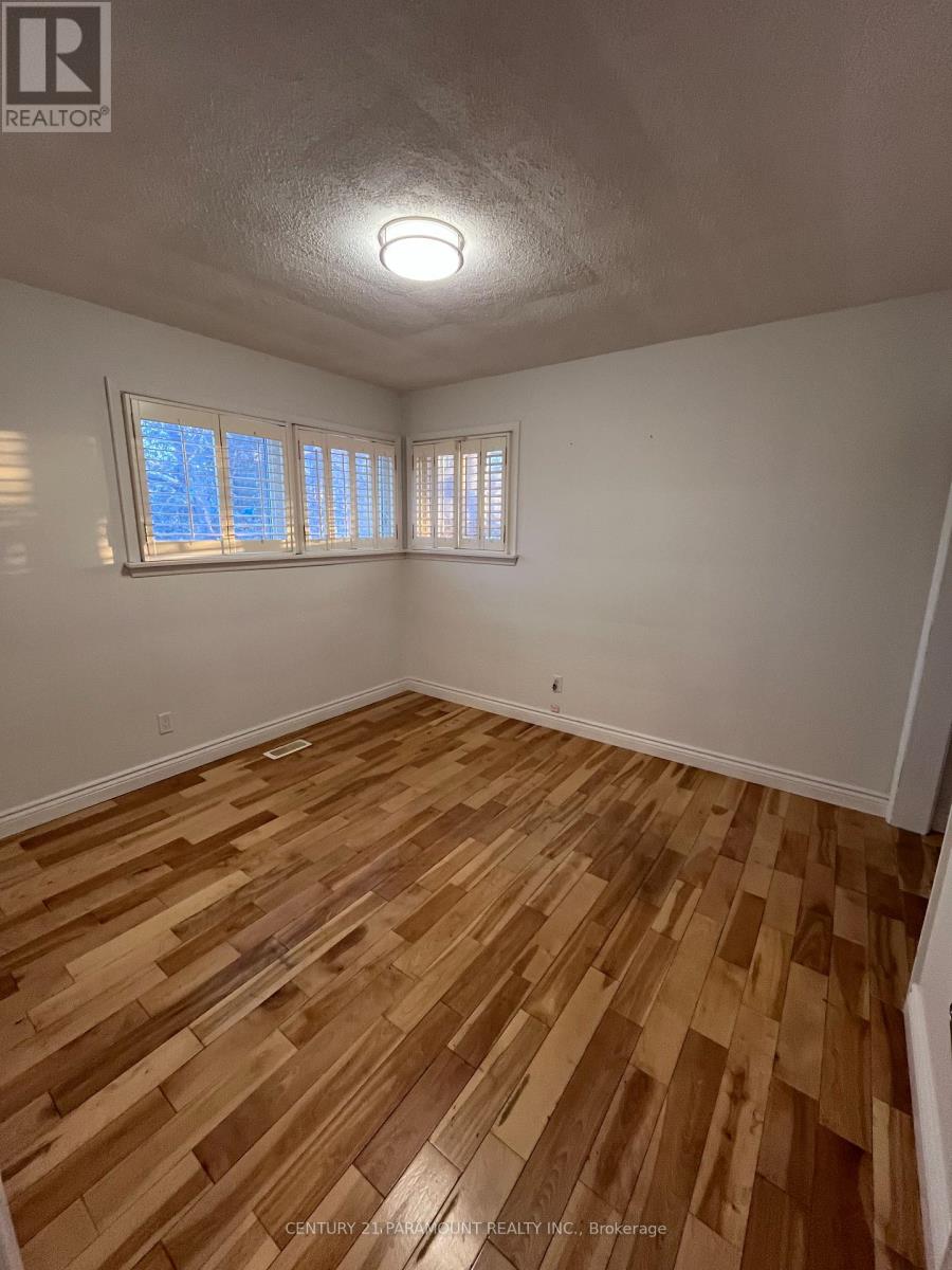 Main - 3407 Countryside Drive, Brampton, Ontario  L6P 0T6 - Photo 17 - W12669146