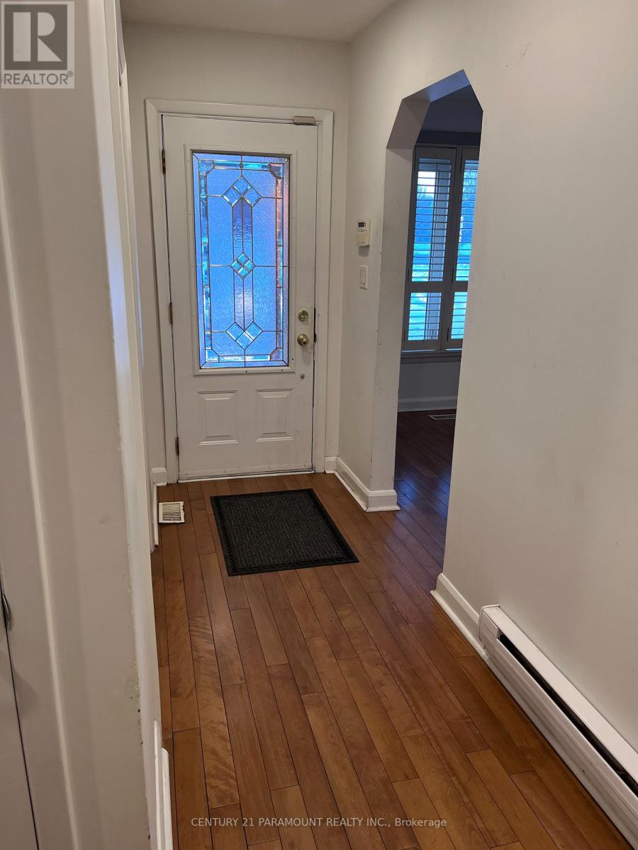 Main - 3407 Countryside Drive, Brampton, Ontario  L6P 0T6 - Photo 19 - W12669146