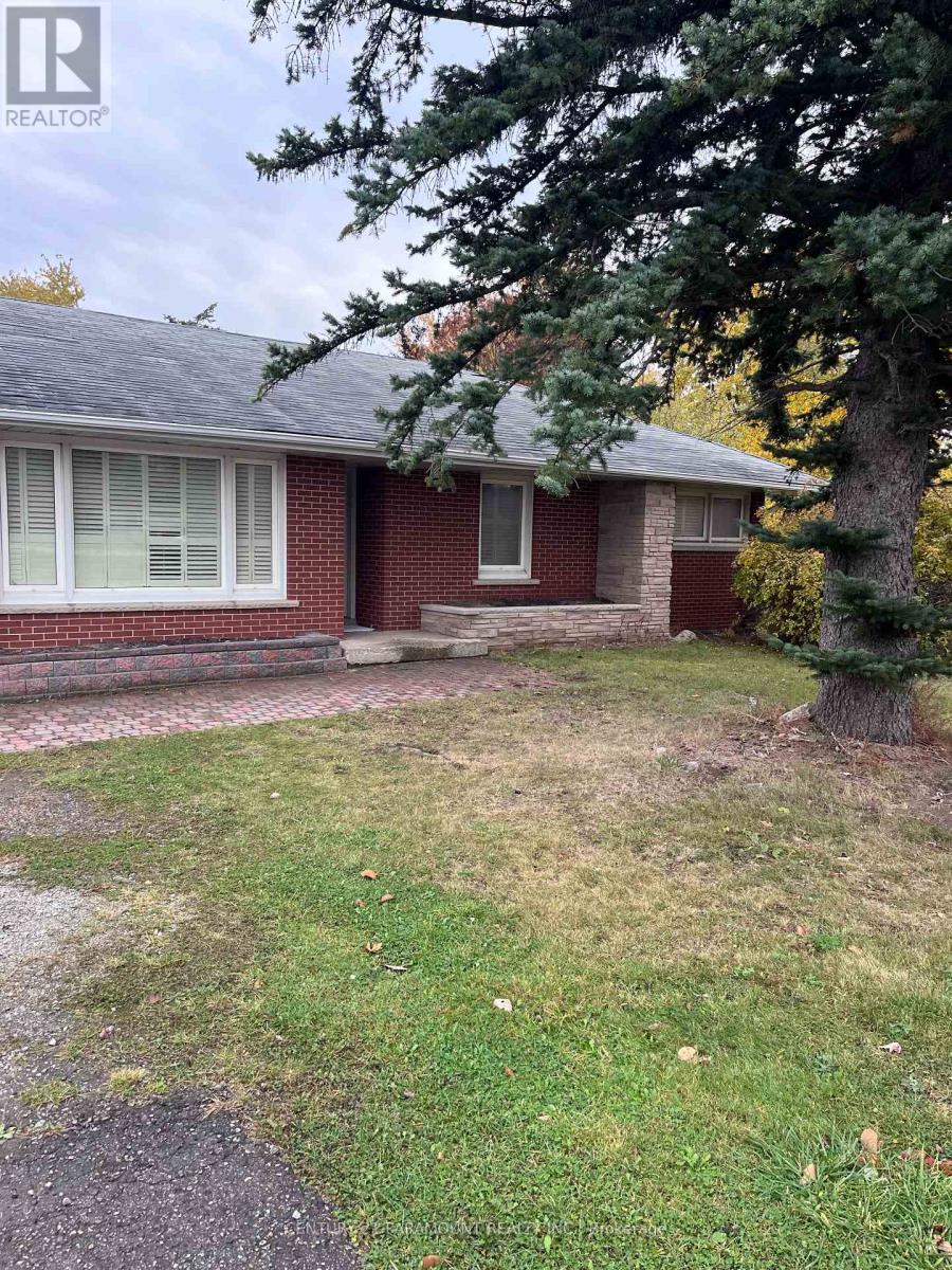 Main - 3407 Countryside Drive, Brampton, Ontario  L6P 0T6 - Photo 6 - W12669146