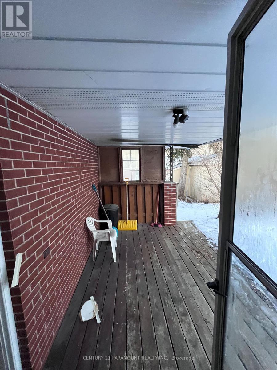 Main - 3407 Countryside Drive, Brampton, Ontario  L6P 0T6 - Photo 8 - W12669146