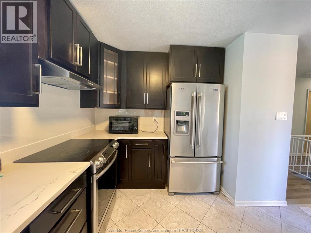 8477 Darlington Crescent, Windsor, Ontario  N8S 4M3 - Photo 3 - 26000375