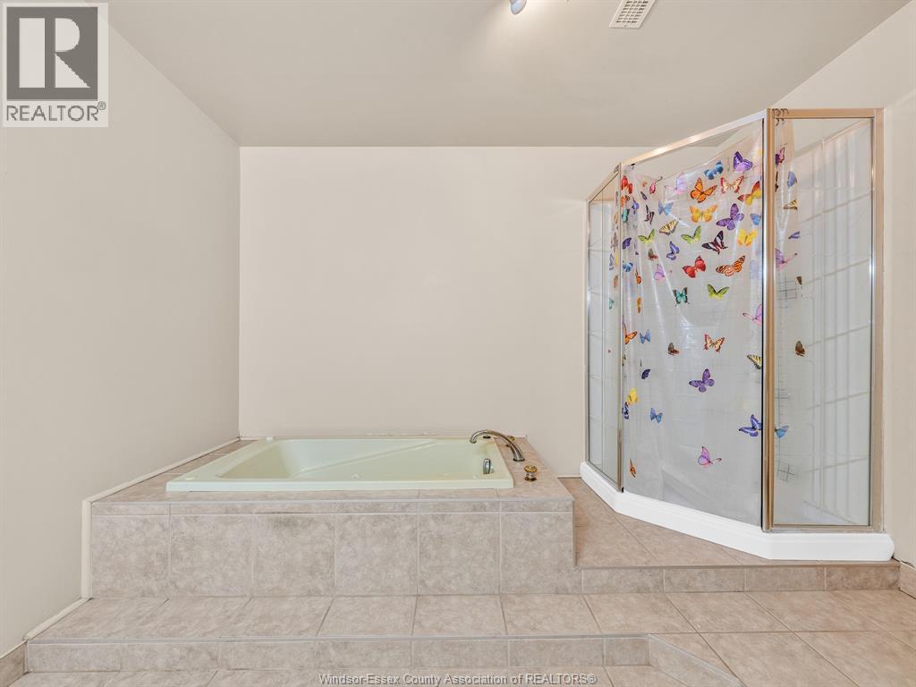 22 Golfway Drive, Essex, Ontario  N8M 3E3 - Photo 23 - 26000369