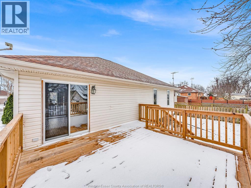 22 Golfway Drive, Essex, Ontario  N8M 3E3 - Photo 30 - 26000369