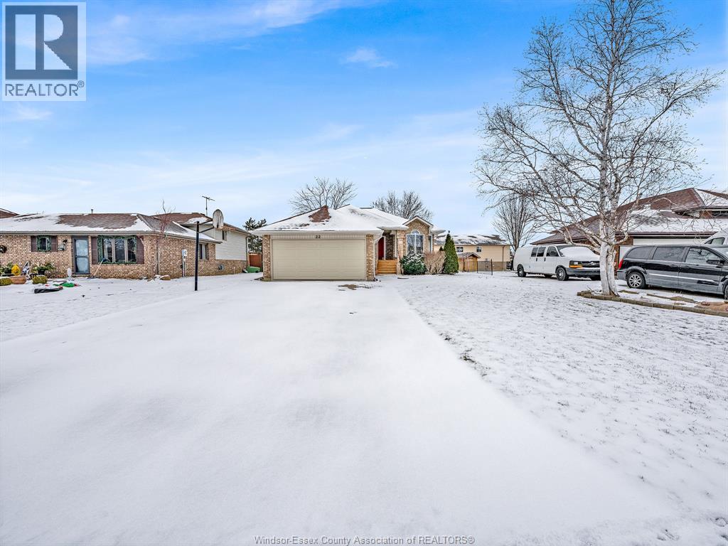 22 Golfway Drive, Essex, Ontario  N8M 3E3 - Photo 39 - 26000369