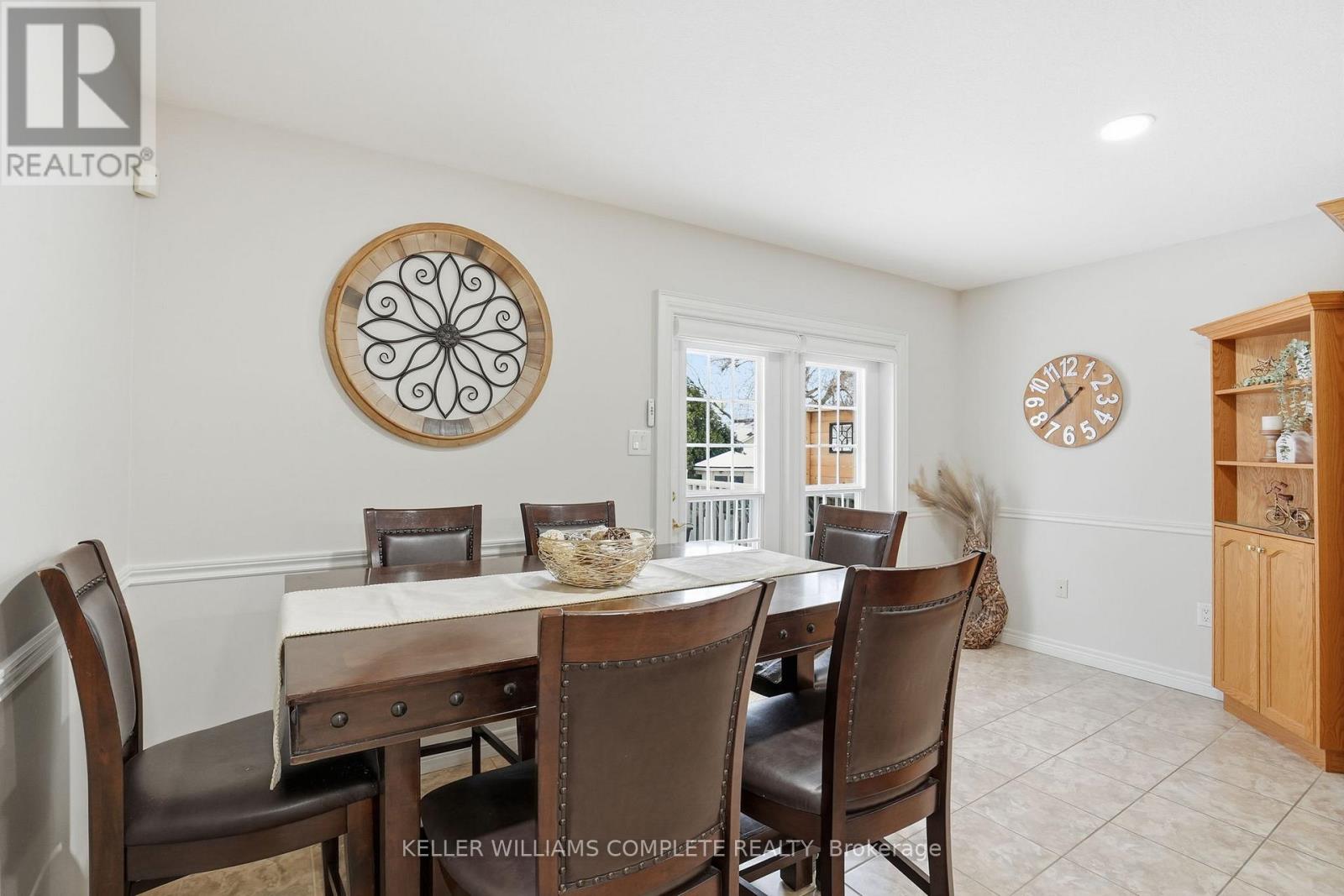 144 Sumner Crescent, Grimsby, Ontario  L3M 0B4 - Photo 11 - X12668940