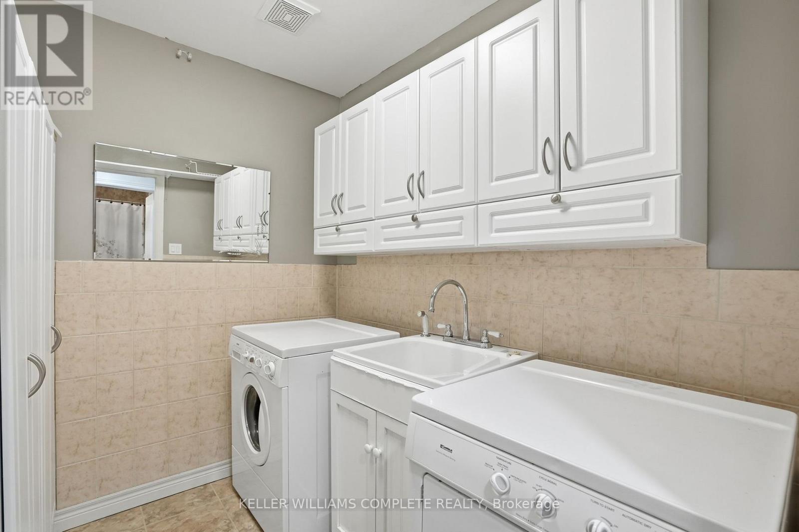 144 Sumner Crescent, Grimsby, Ontario  L3M 0B4 - Photo 20 - X12668940