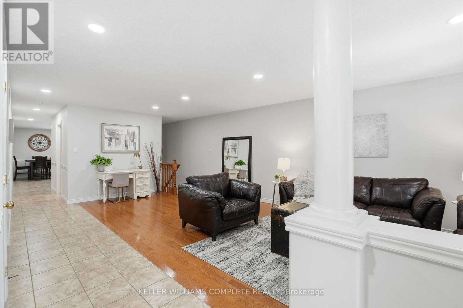 144 Sumner Crescent, Grimsby, Ontario  L3M 0B4 - Photo 4 - X12668940