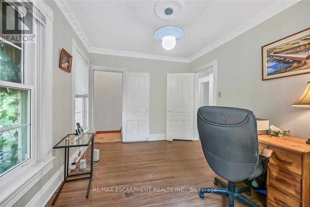 94 Sutherland Street W, Haldimand, Ontario  N3W 1B4 - Photo 23 - X12668954