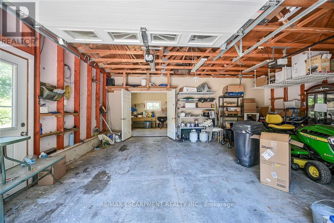 94 Sutherland Street W, Haldimand, Ontario  N3W 1B4 - Photo 31 - X12668954