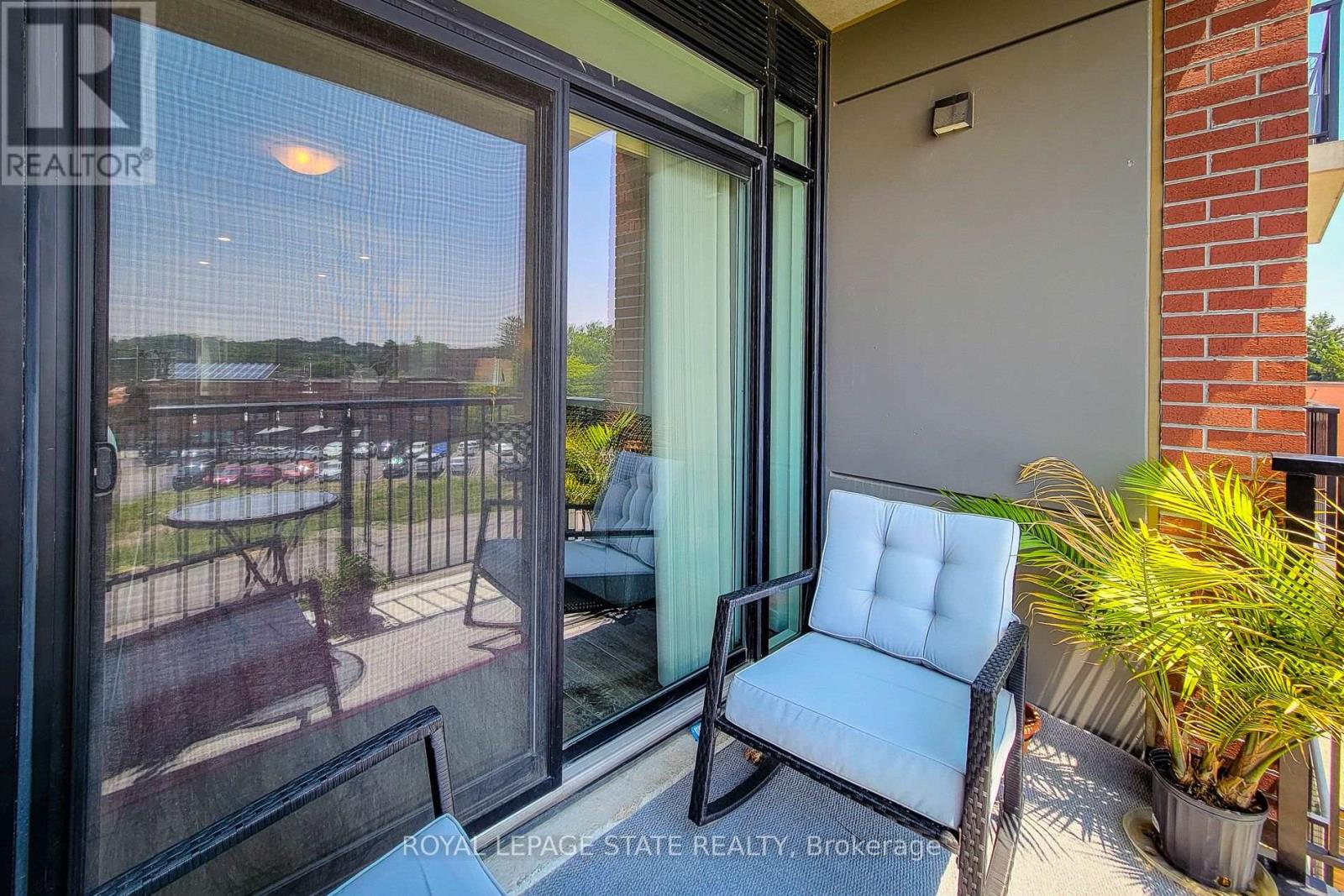 313 - 1 Redfern Avenue, Hamilton, Ontario  L9C 7S6 - Photo 16 - X12668990