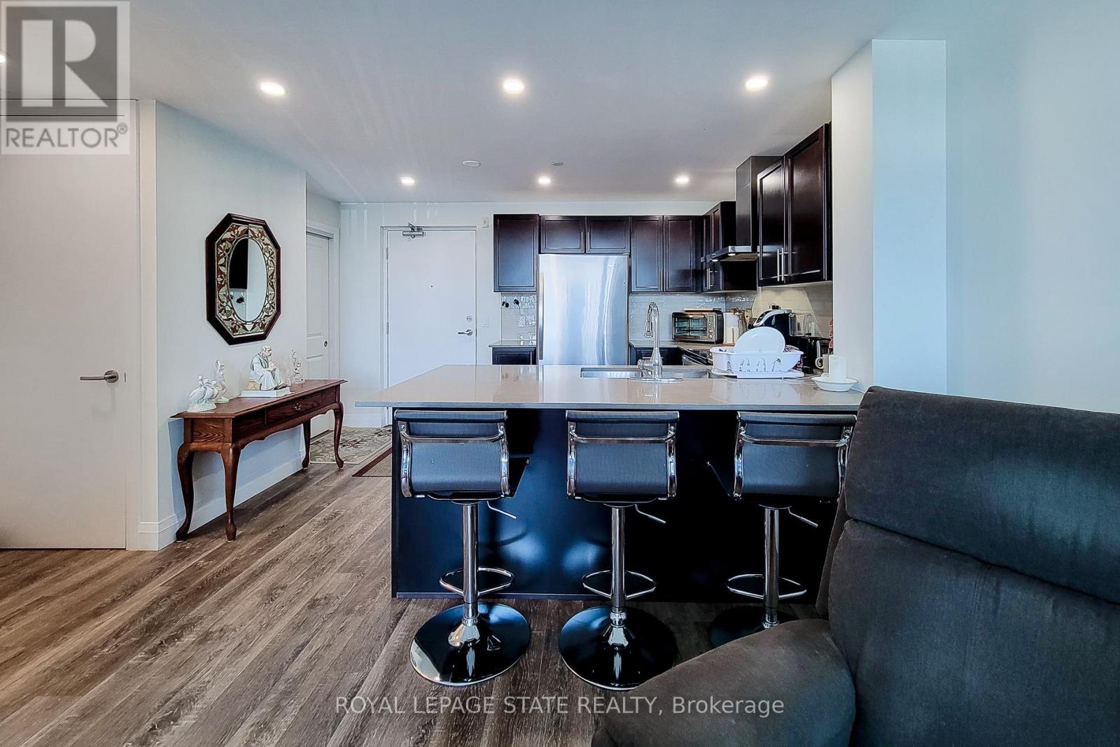 313 - 1 Redfern Avenue, Hamilton, Ontario  L9C 7S6 - Photo 19 - X12668990