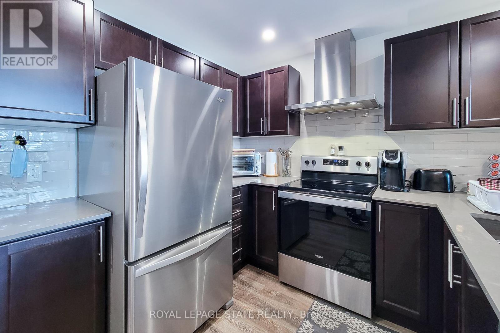 313 - 1 Redfern Avenue, Hamilton, Ontario  L9C 7S6 - Photo 22 - X12668990