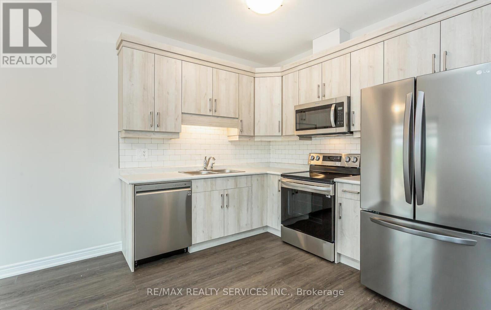 83 Sycamore Street, Welland, Ontario  L3B 5N8 - Photo 8 - X12669020