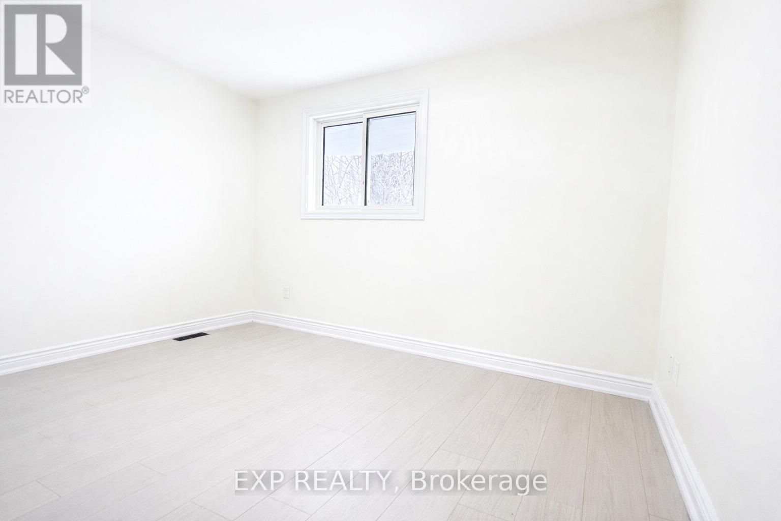 Upper - 384 Westwood Drive, Kitchener, Ontario  N2M 2L6 - Photo 16 - X12669038