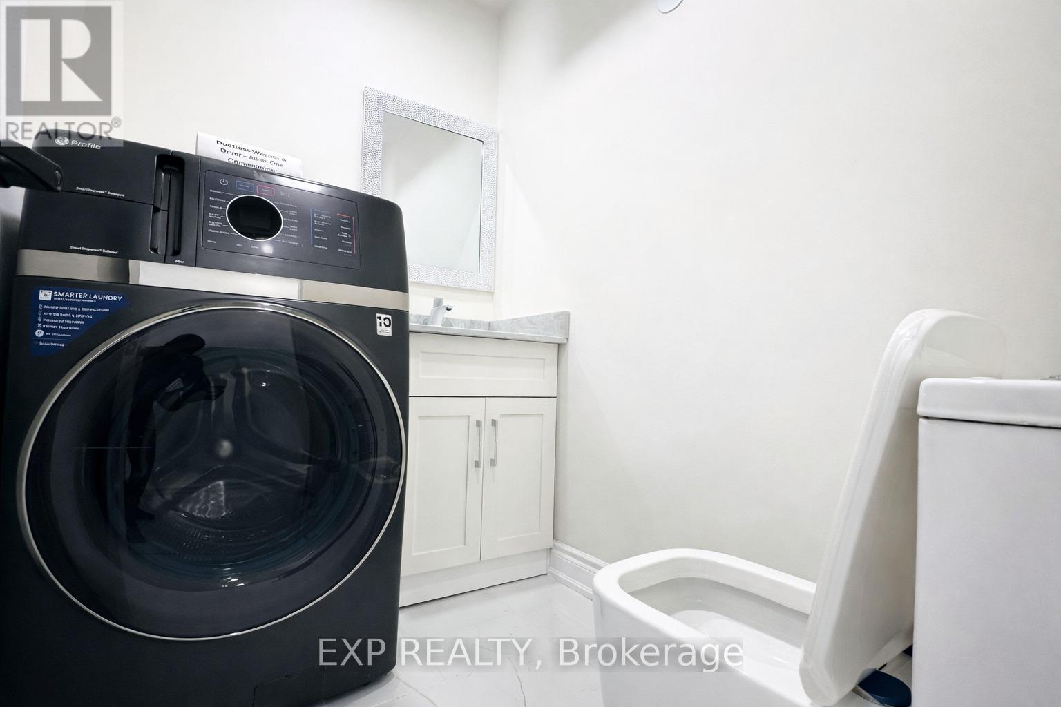 Upper - 384 Westwood Drive, Kitchener, Ontario  N2M 2L6 - Photo 6 - X12669038