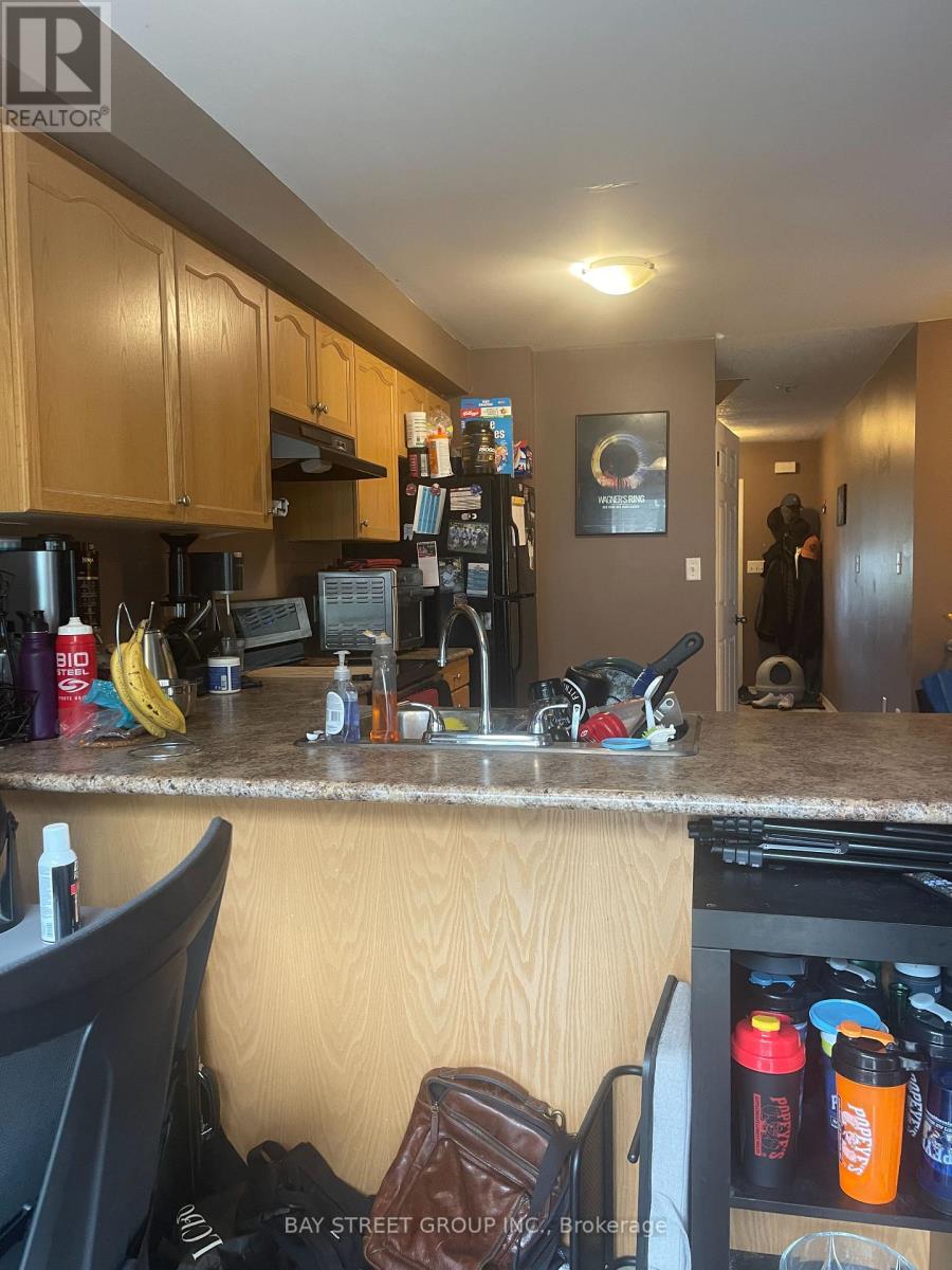 27 Newport Crescent, Hamilton, Ontario  L9A 0B3 - Photo 7 - X12669158