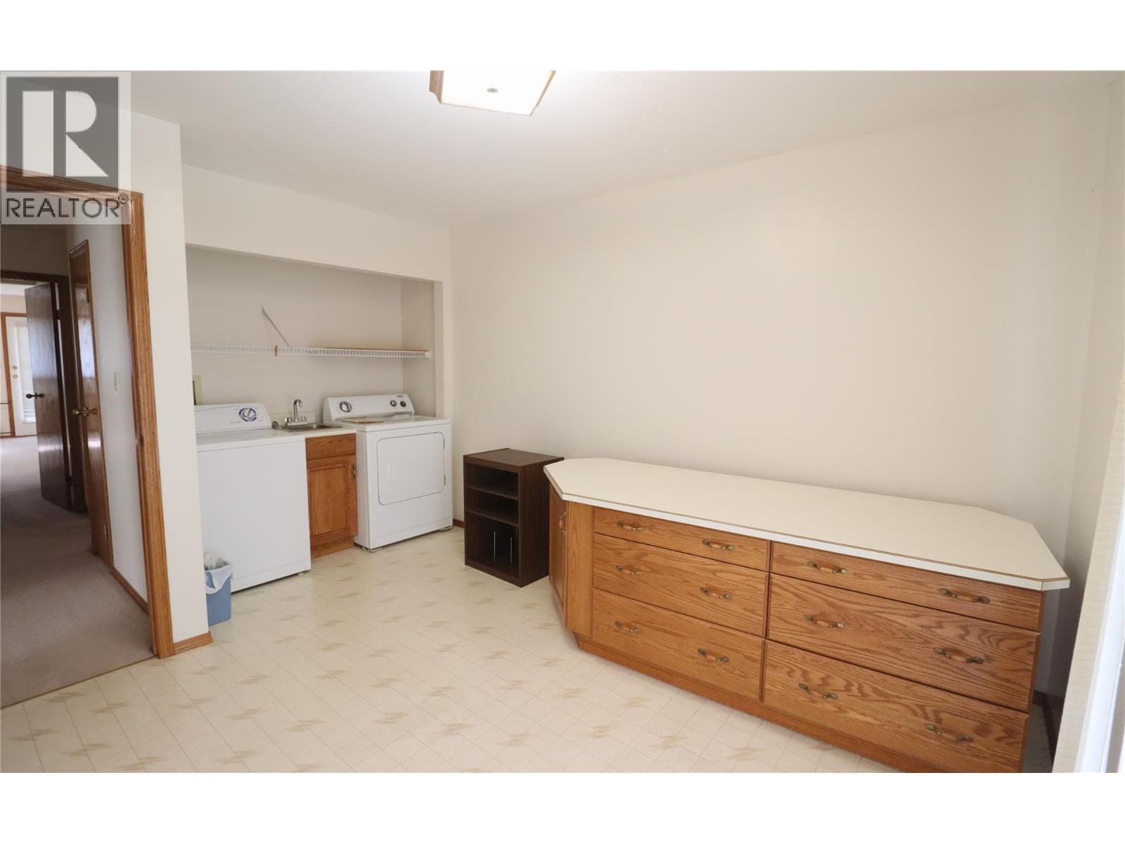 210 Winnipeg Avenue, Grand Forks, British Columbia  V0H 1H0 - Photo 23 - 10372018