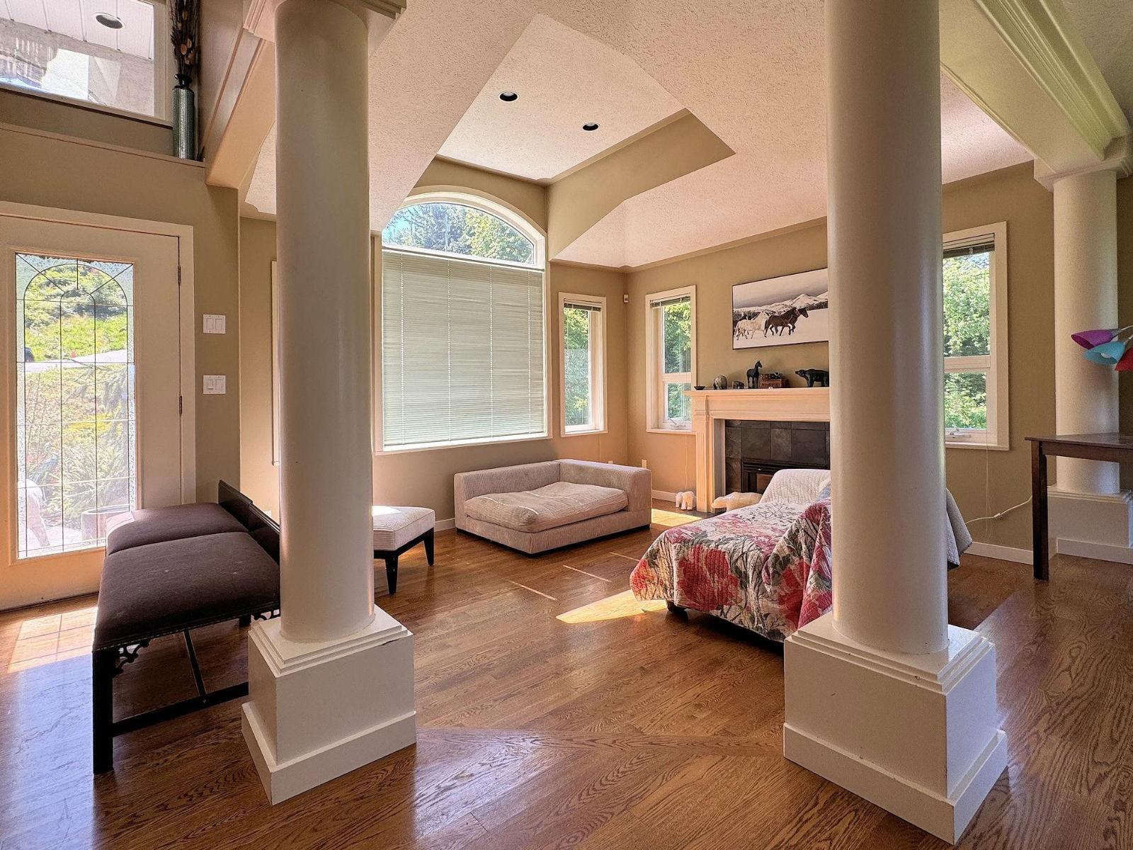 8439 Grand View Drive, Chilliwack Mountain, Chilliwack, British Columbia  V2R 4A2 - Photo 7 - R3076369