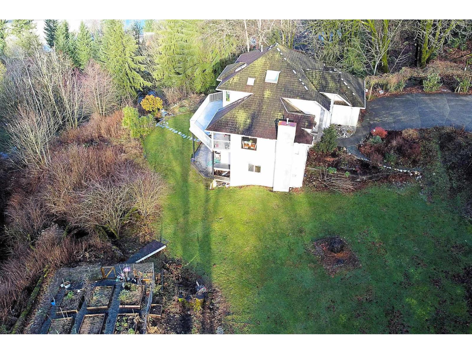 8439 Grand View Drive, Chilliwack Mountain, Chilliwack, British Columbia  V2R 4A2 - Photo 33 - R3076369