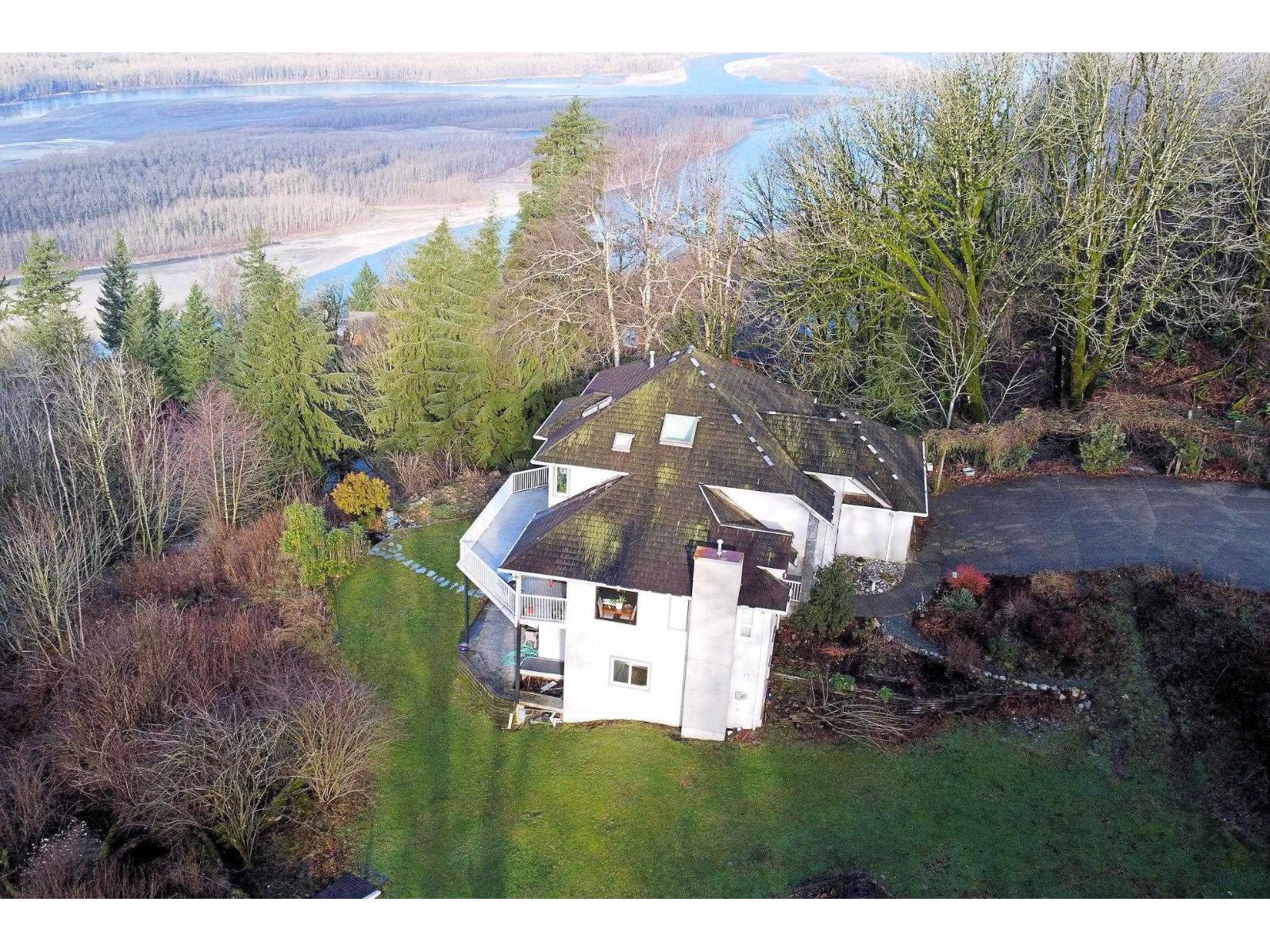 8439 Grand View Drive, Chilliwack Mountain, Chilliwack, British Columbia  V2R 4A2 - Photo 31 - R3076369