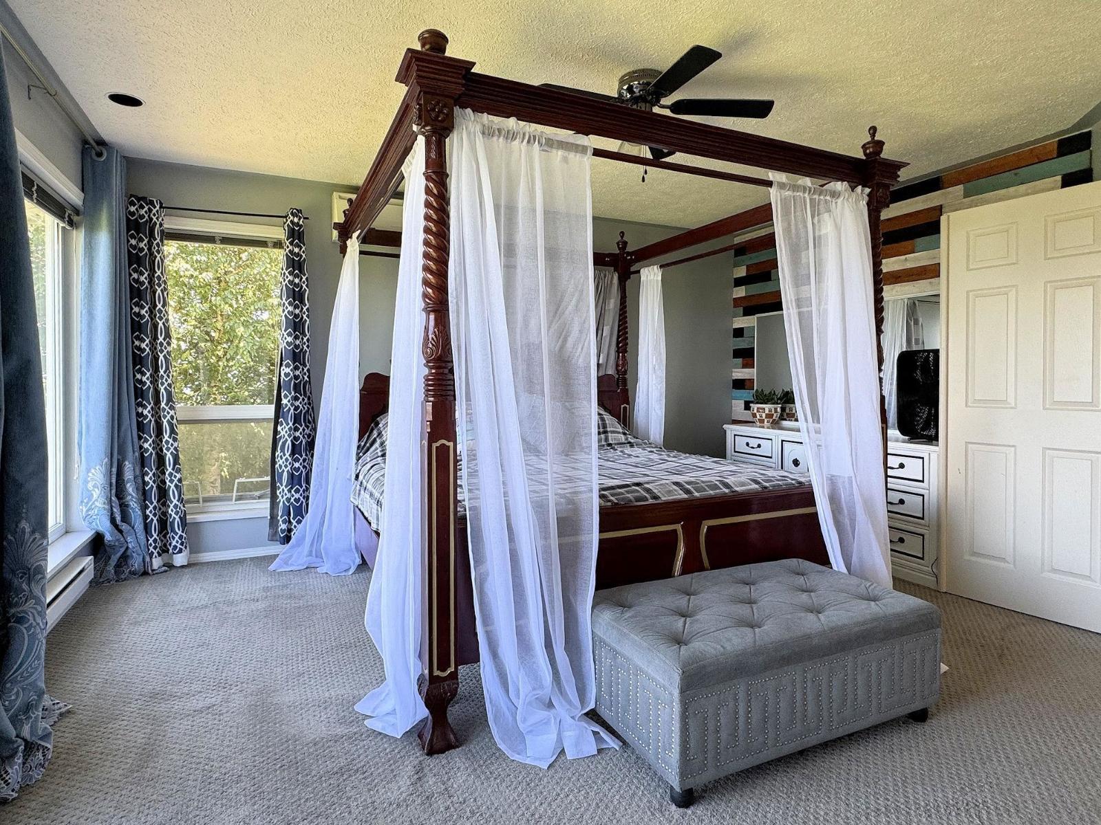 8439 Grand View Drive, Chilliwack Mountain, Chilliwack, British Columbia  V2R 4A2 - Photo 18 - R3076369