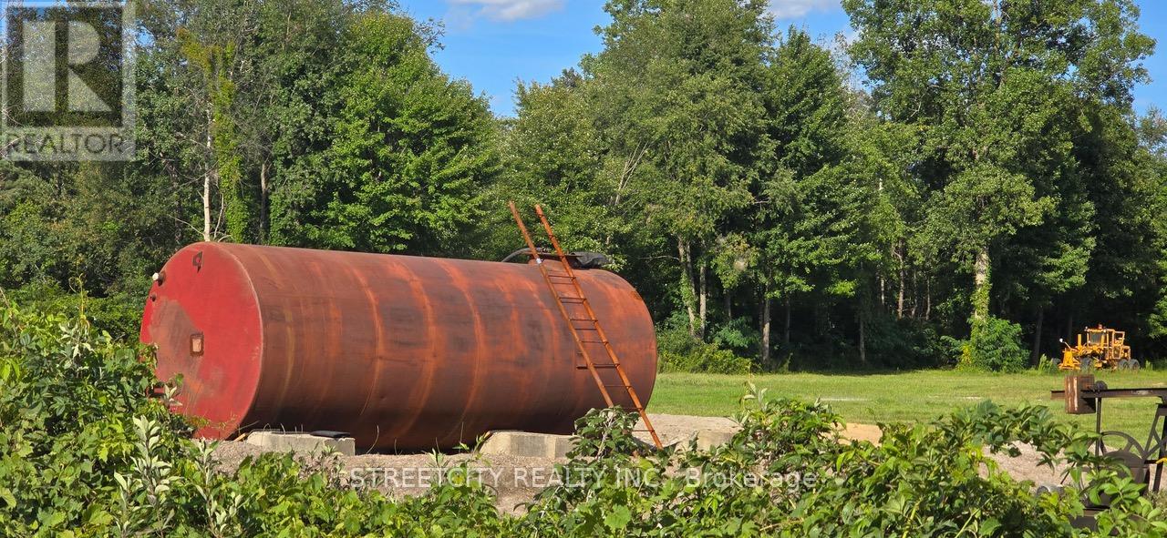 29771 Zone Road, Chatham-Kent (Bothwell), Ontario  N0P 1C0 - Photo 13 - X12669206