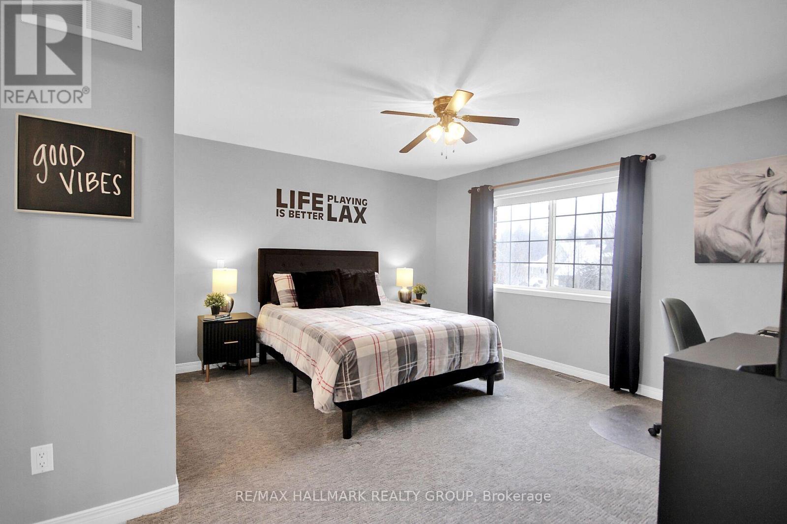 13 Beechgrove Gardens, Ottawa, Ontario  K2S 1W5 - Photo 37 - X12669256