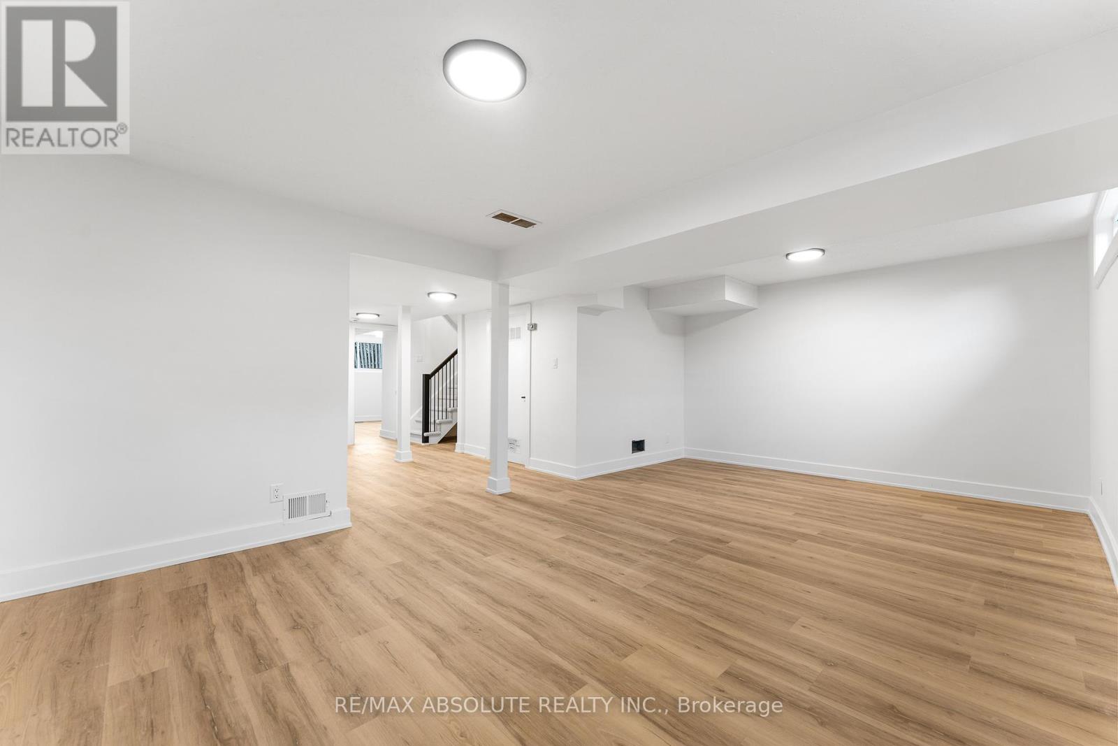 14 Mulvagh Avenue, Ottawa, Ontario  K2E 6M6 - Photo 27 - X12669300