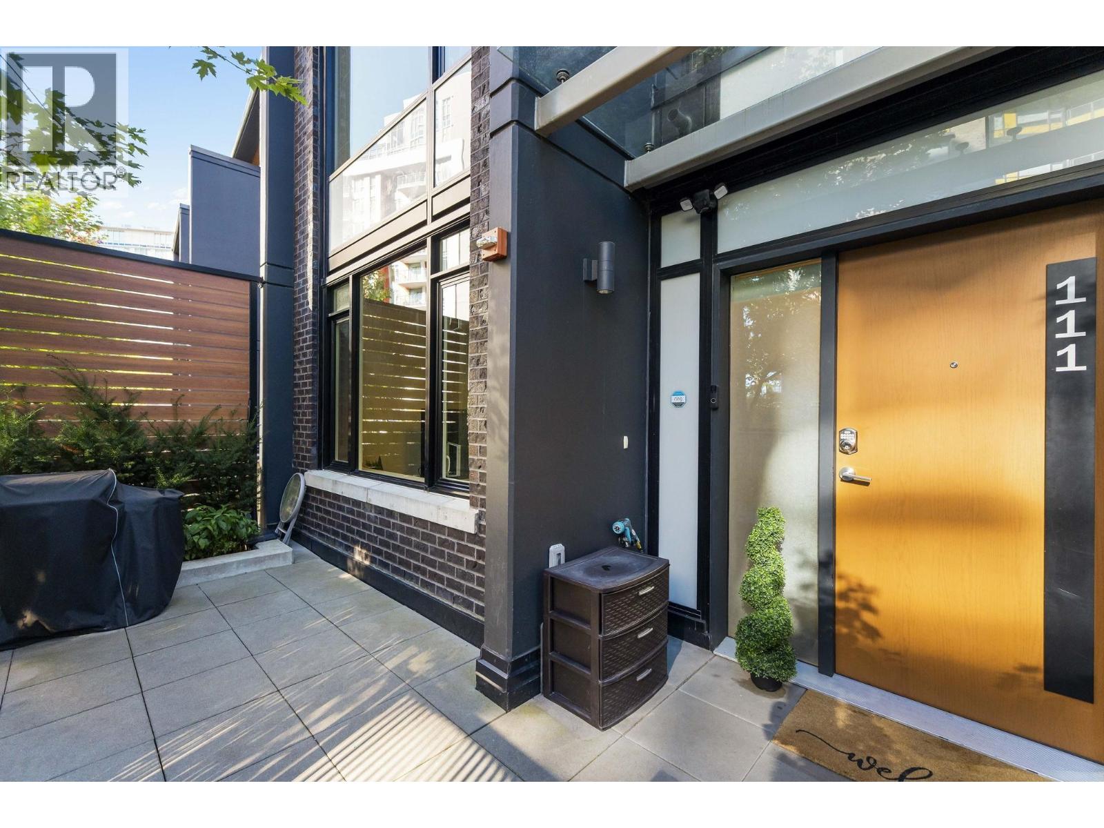 111 8761 University Crescent, Burnaby, British Columbia  V5A 4Y8 - Photo 4 - R3076477