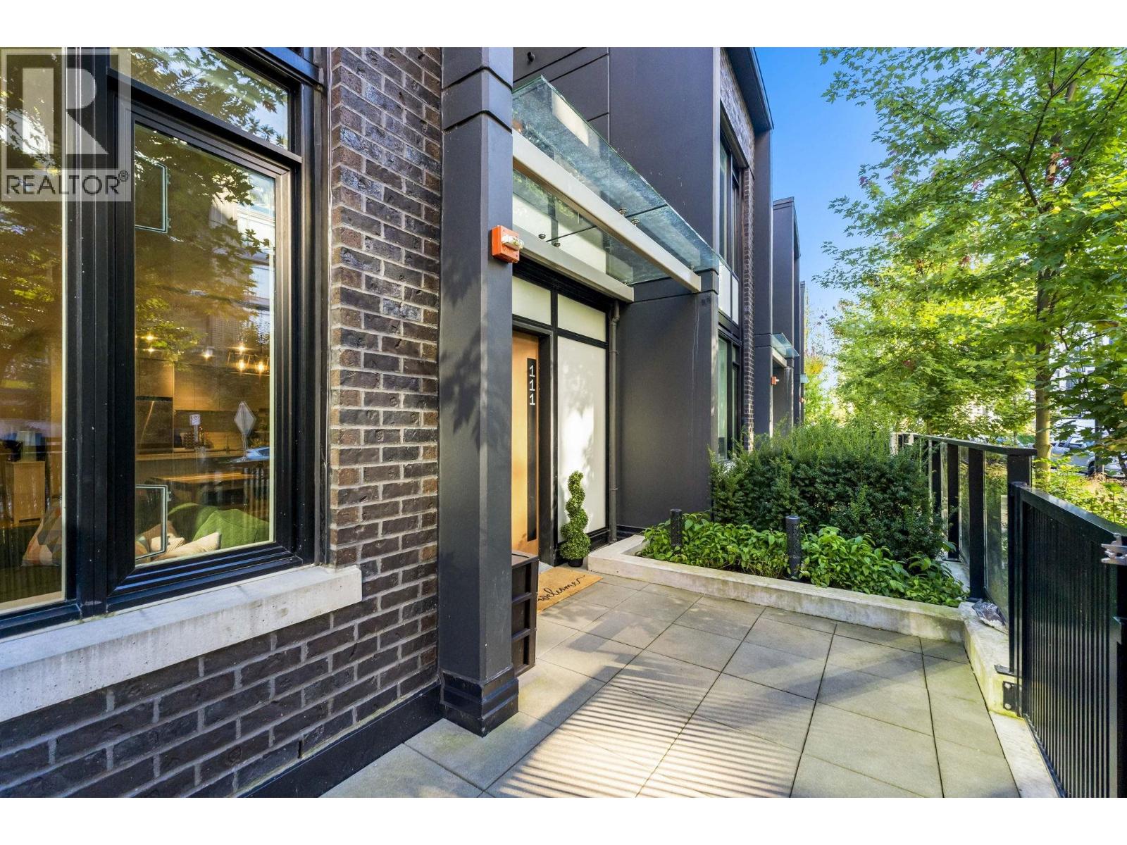 111 8761 University Crescent, Burnaby, British Columbia  V5A 4Y8 - Photo 5 - R3076477