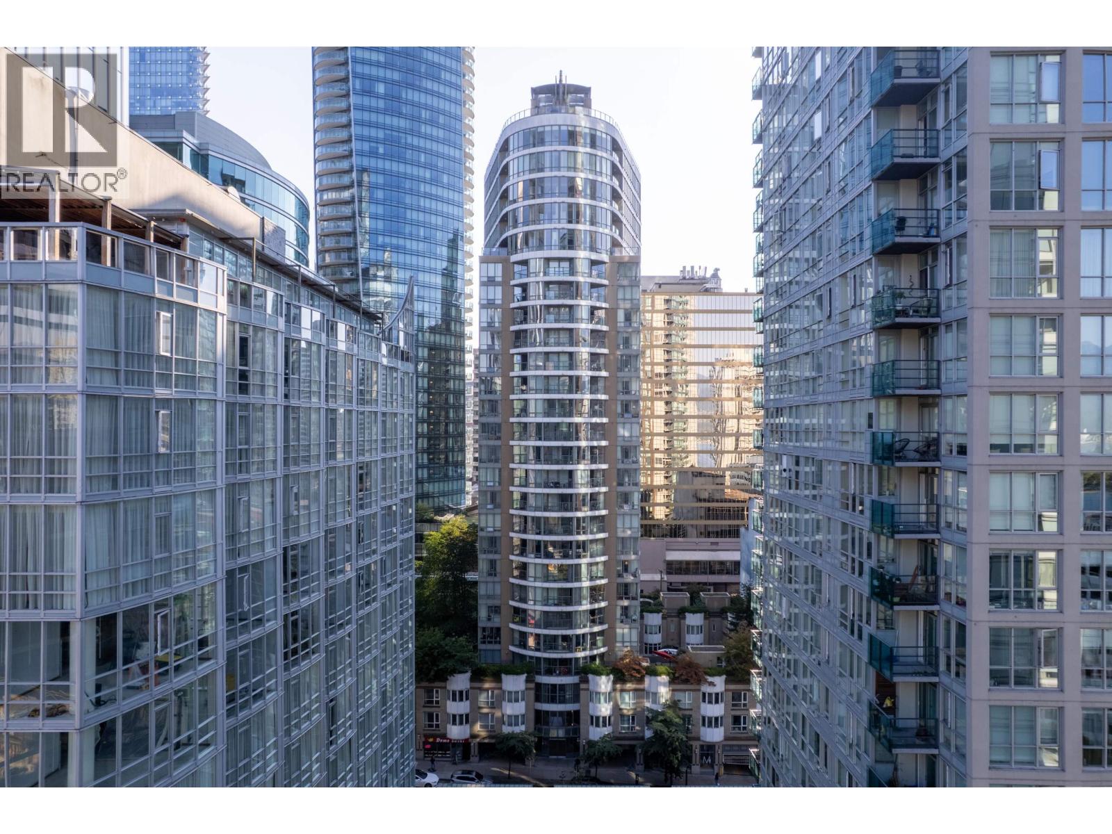 2702 1166 Melville Street, Vancouver, British Columbia  V6E 4P6 - Photo 3 - R3076512