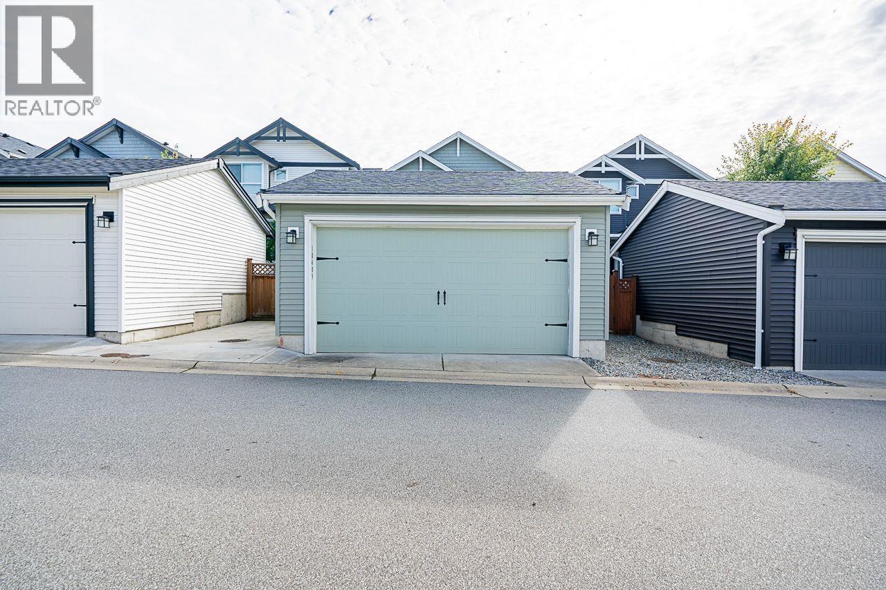 10489 Robertson Street, Maple Ridge, British Columbia  V2W 0H8 - Photo 30 - R3076505