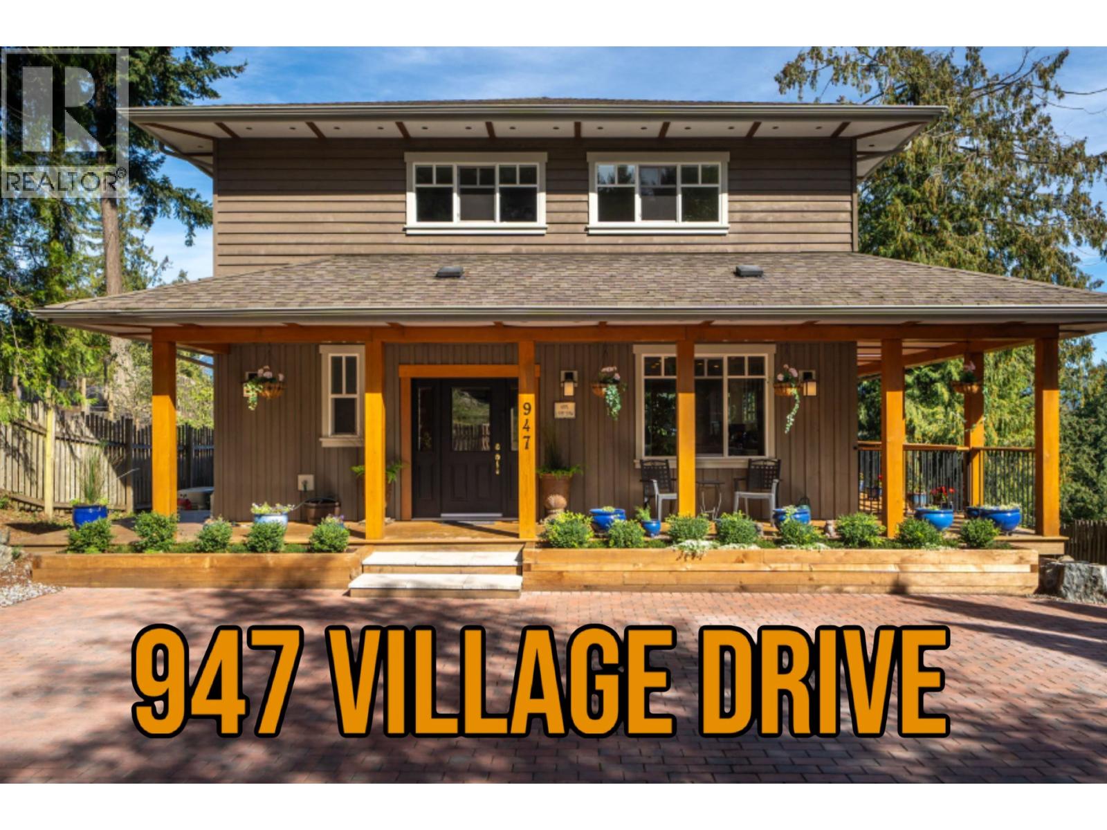 947 Village Drive, Bowen Island, British Columbia  V0N 1G1 - Photo 1 - R3076533