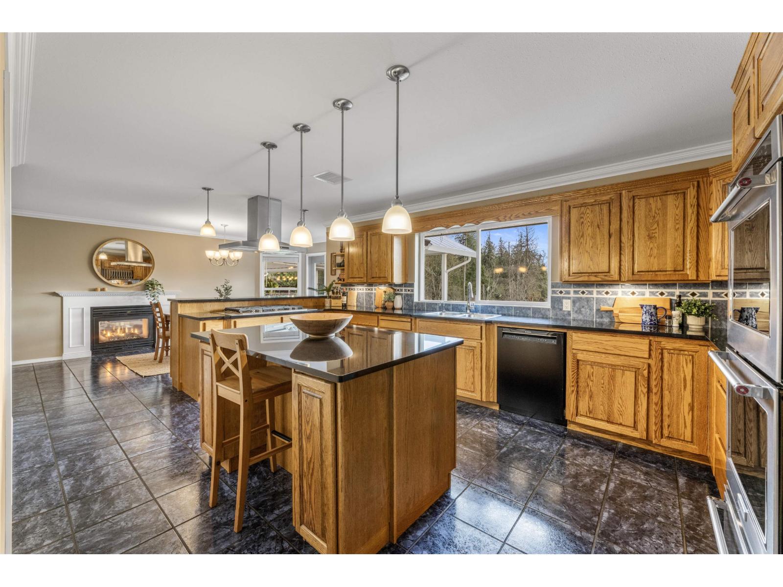 21980 100 Avenue, Langley, British Columbia  V1M 3V1 - Photo 13 - R3075330