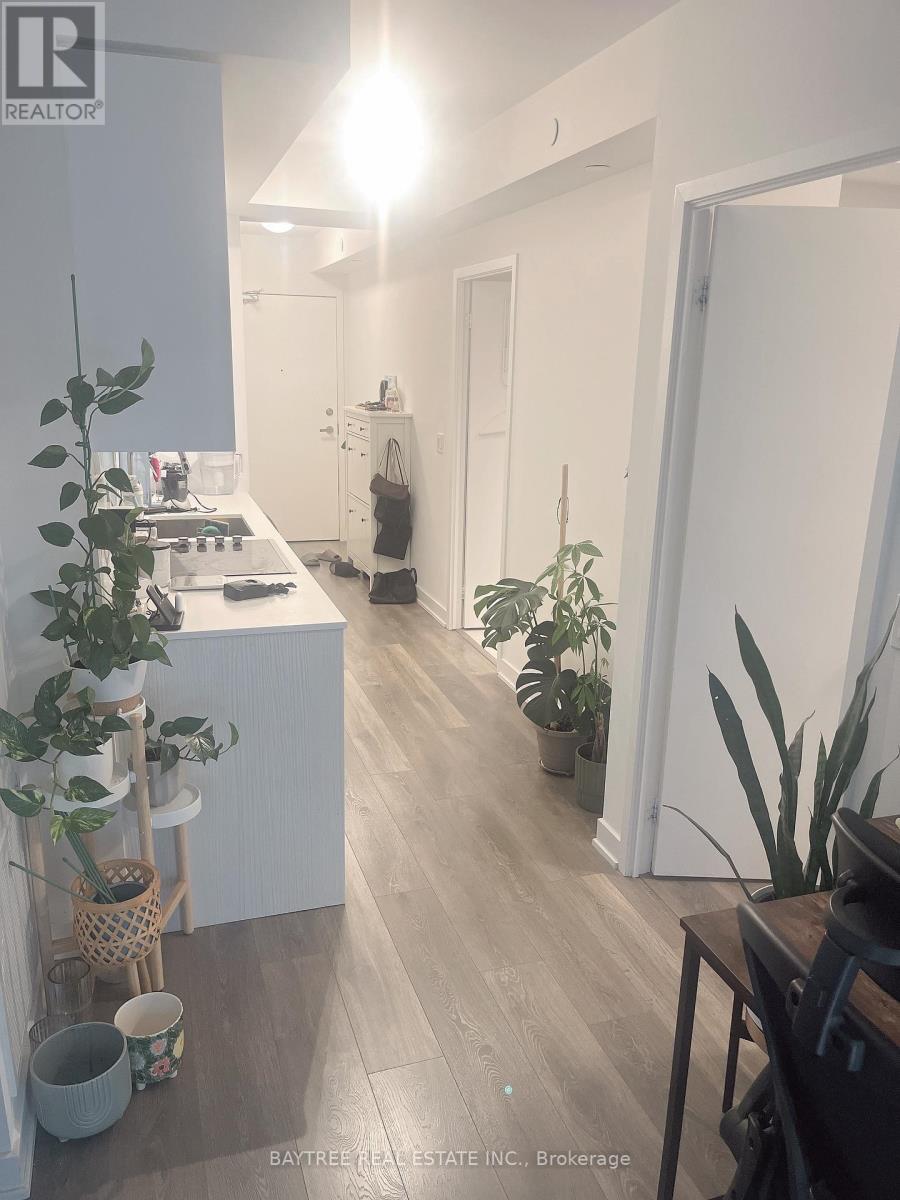 3205 - 99 Broadway Avenue, Toronto, Ontario  M4P 0E3 - Photo 2 - C12669174