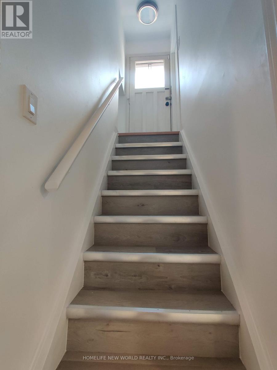 Lower - 34 Kingland Crescent, Toronto, Ontario  M2J 2B7 - Photo 3 - C12669204