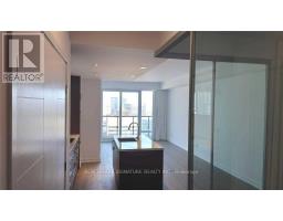 2805 - 488 UNIVERSITY AVENUE, Toronto, Ontario