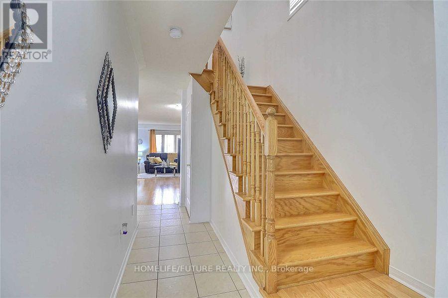 Main - 17 Rivitt Place, Toronto, Ontario  M1X 0A9 - Photo 3 - E12669226