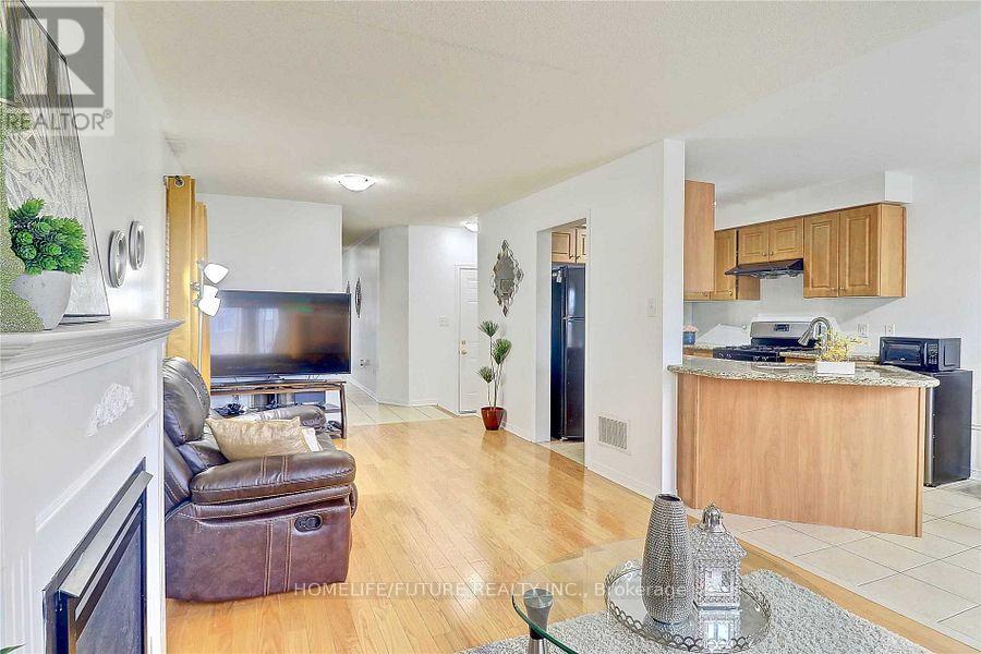 Main - 17 Rivitt Place, Toronto, Ontario  M1X 0A9 - Photo 5 - E12669226