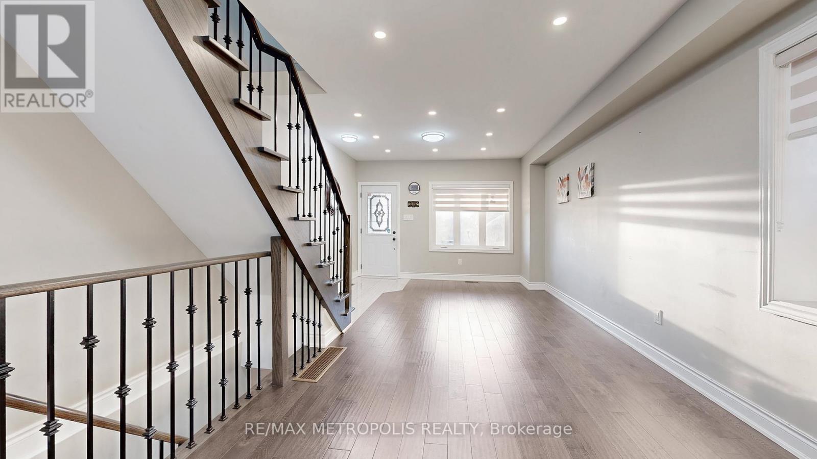 461 Warden Avenue, Toronto, Ontario  M1L 3Y9 - Photo 6 - E12669290