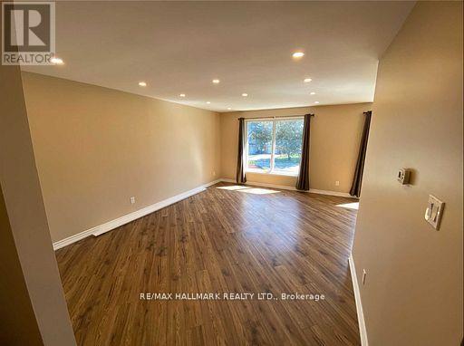 Main - 331 Roywood Crescent, Newmarket, Ontario  L3Y 1A7 - Photo 5 - N12669246