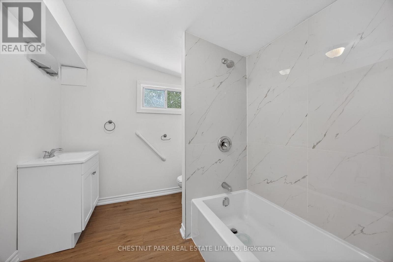 3410 Beachview Avenue, Severn, Ontario  L0K 1G0 - Photo 10 - S12669314